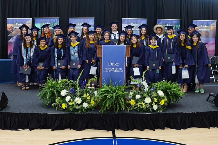 Group photo of graduation with distinction award winners