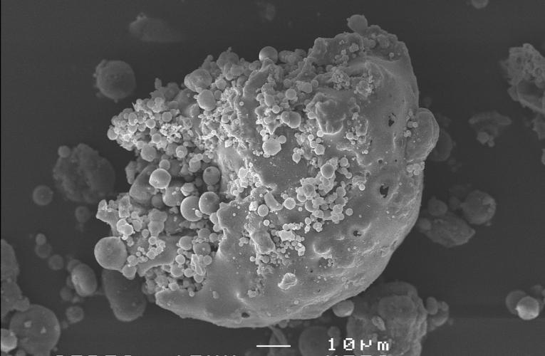 Microscopic image of a fly ash particle