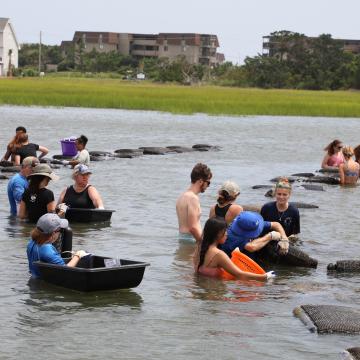 Students working at the Aquafarm